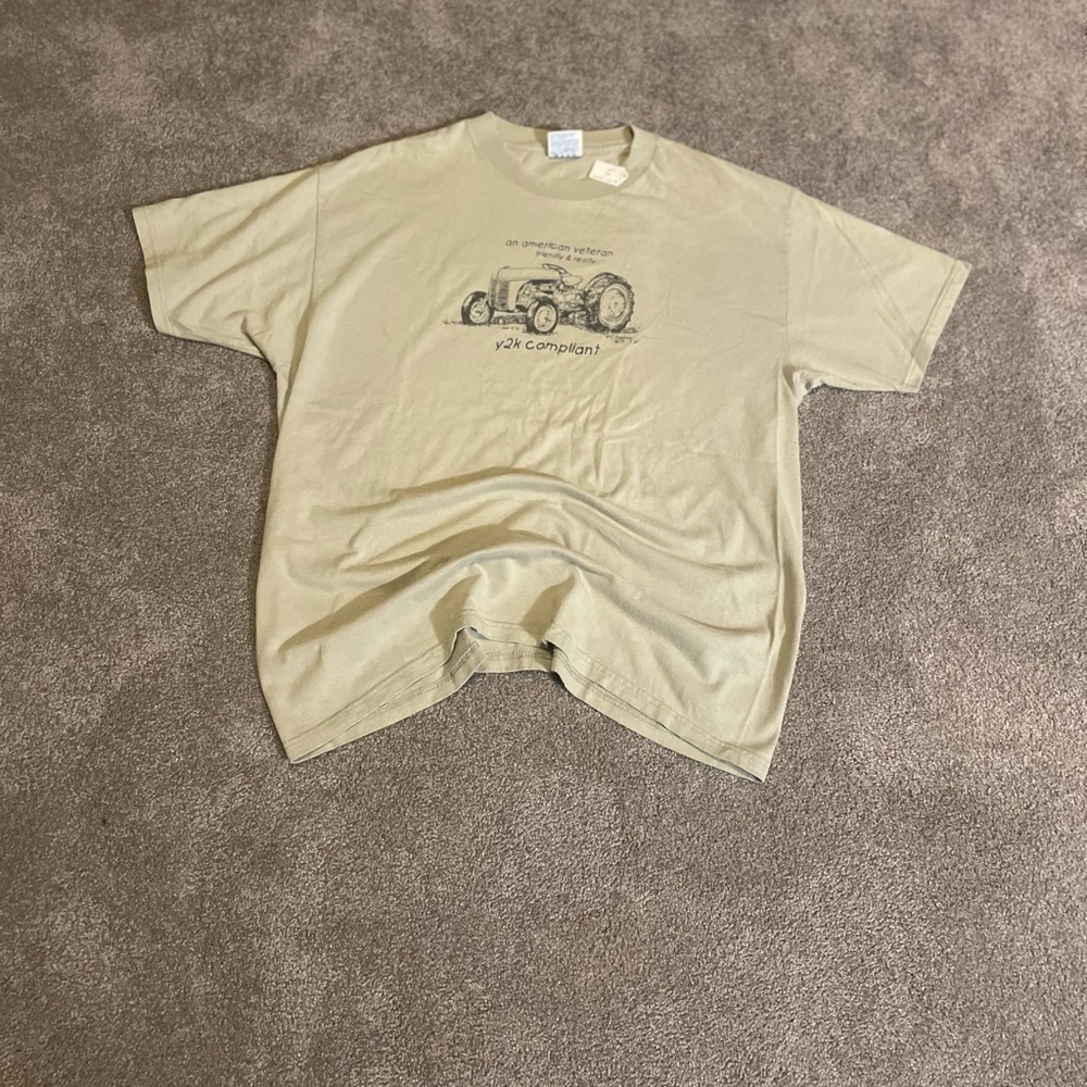 Vintage Graphic Beige T-Shirt Y2K men’s size XL